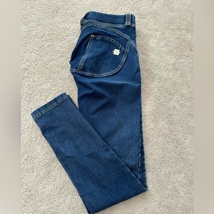 Dark blue wash Freddy jeans
